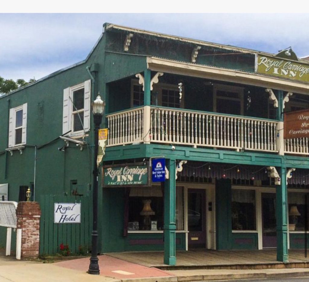 old hotel, Royal Carriage Inn